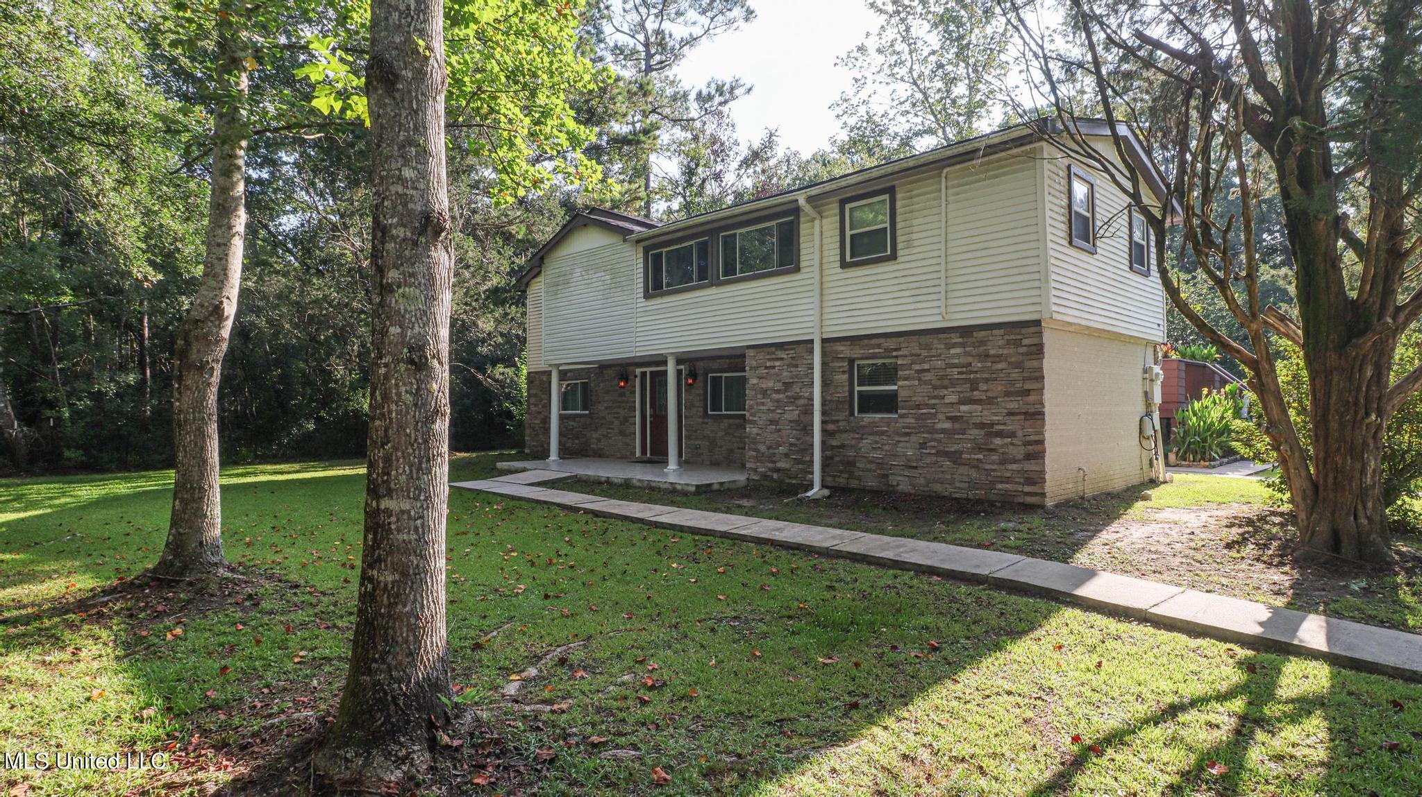 14148 John Lee Road Biloxi, MS 39532 - Photo 1 of 33 14148 John Lee-14036