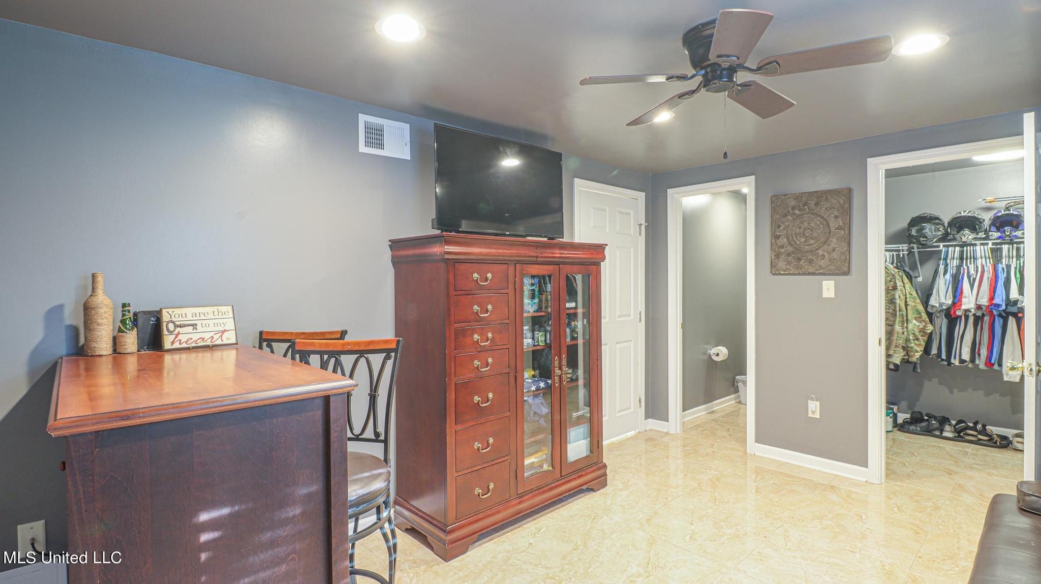 14148 John Lee Road Biloxi, MS 39532 - Photo 12 of 33 14148 John Lee-14010