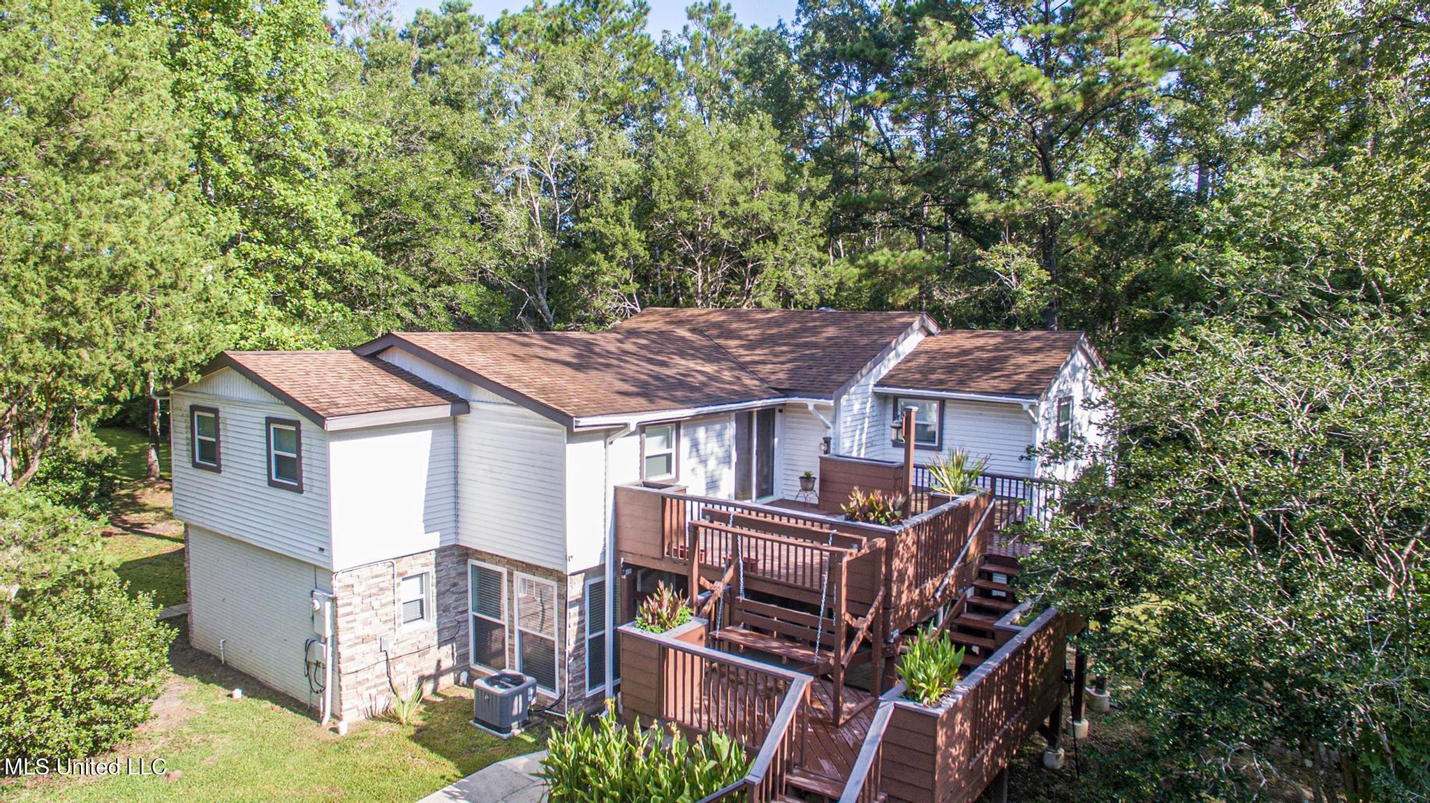 14148 John Lee Road Biloxi, MS 39532 - Photo 3 of 33 JL-15003