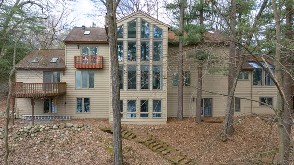 $995,500 | 7129 Lakeridge Place, Kalamazoo, MI 49009