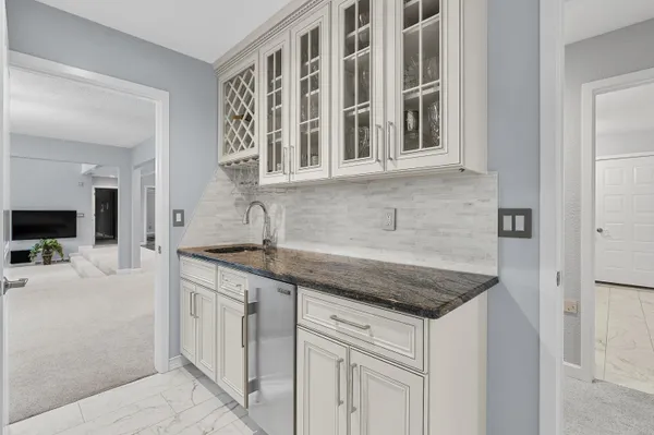 $995,500 | 7129 Lakeridge Place, Kalamazoo, MI 49009