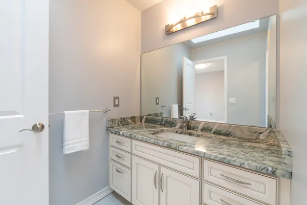 $995,500 | 7129 Lakeridge Place, Kalamazoo, MI 49009