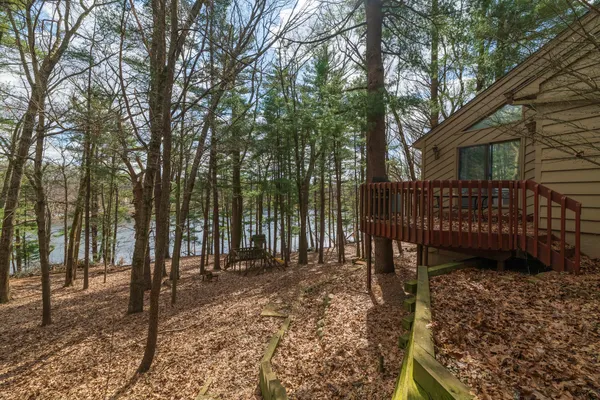 $995,500 | 7129 Lakeridge Place, Kalamazoo, MI 49009