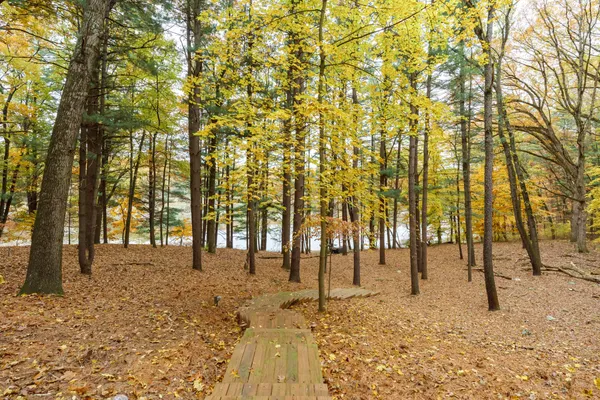 $995,500 | 7129 Lakeridge Place, Kalamazoo, MI 49009