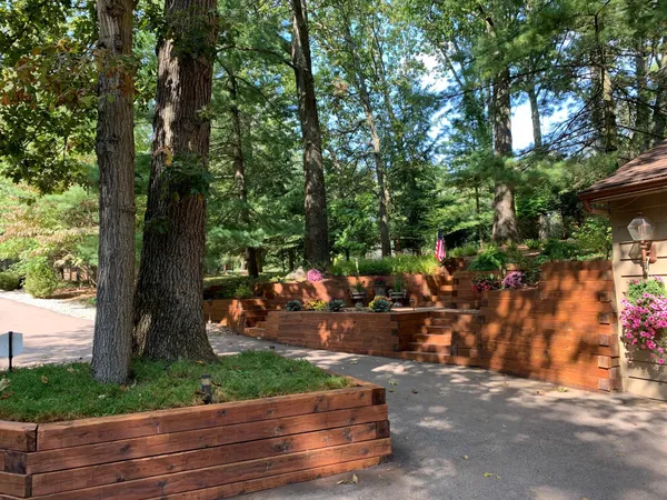 $995,500 | 7129 Lakeridge Place, Kalamazoo, MI 49009