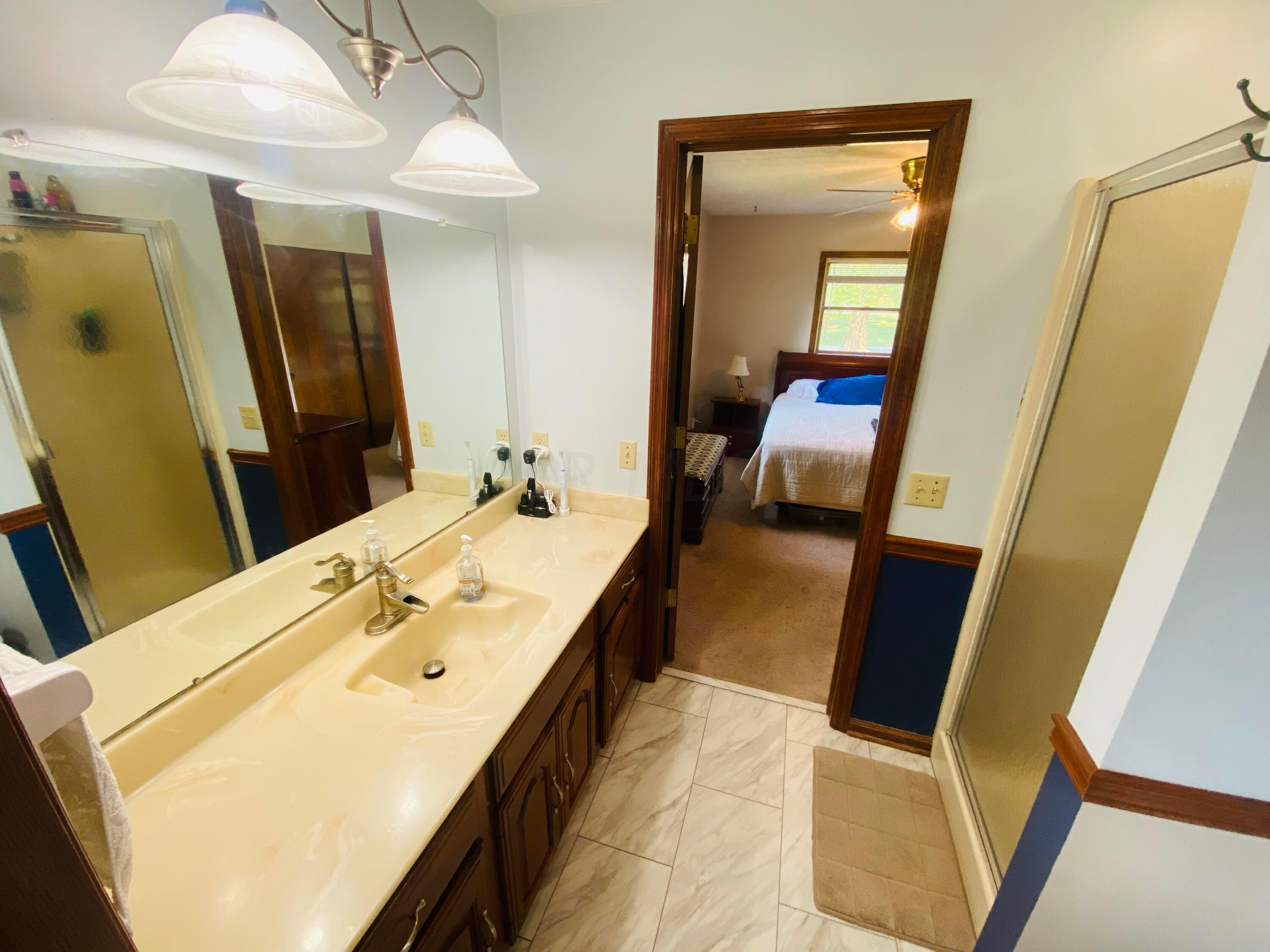 3560 Curve Road Delaware, OH 43015 - Photo 25 of 38 Master Bath