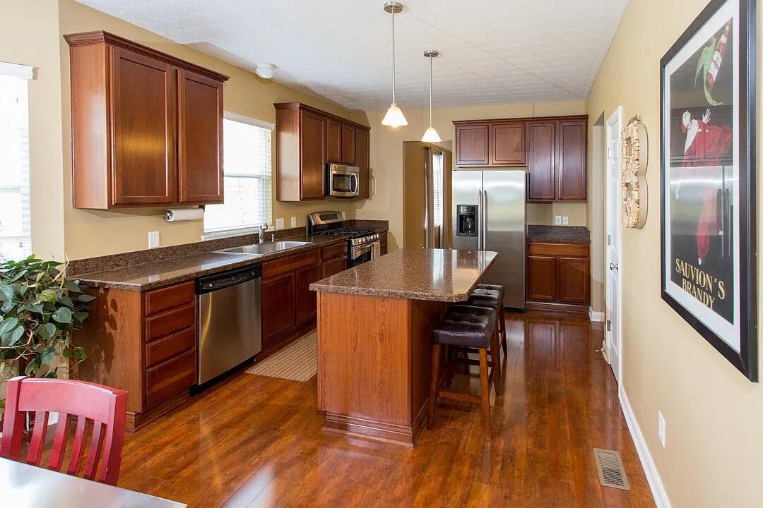 5876 Myrick Road Dublin, OH 43016 - Photo 3 of 5 kitchen