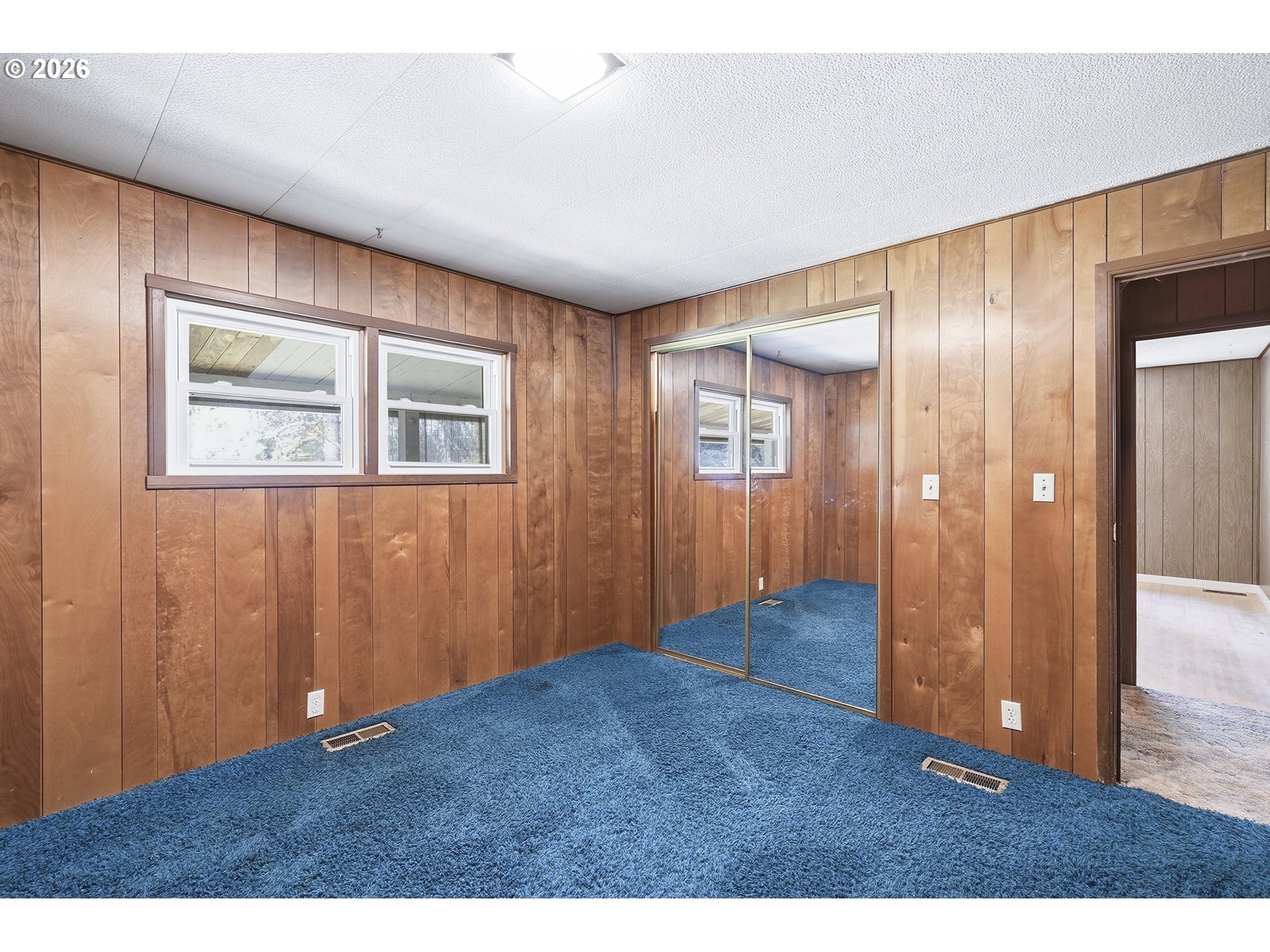 21945 South Lower Highland Road Beavercreek, OR 97004 - Photo 26 of 41 Bedroom