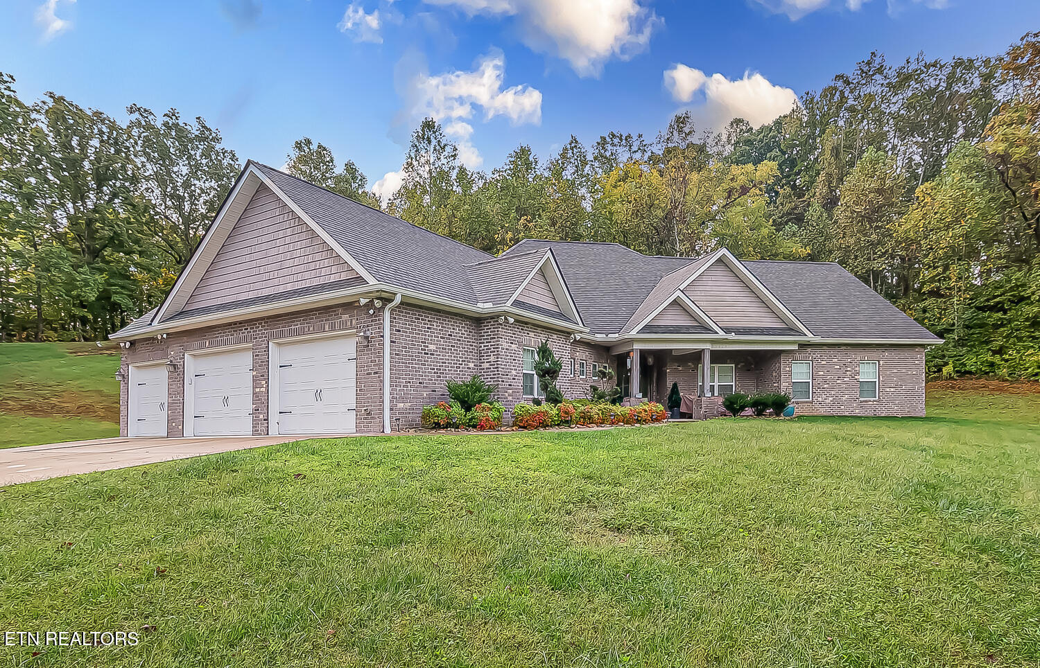 3333 Weaver Cemetery Rd-large-001-003-70