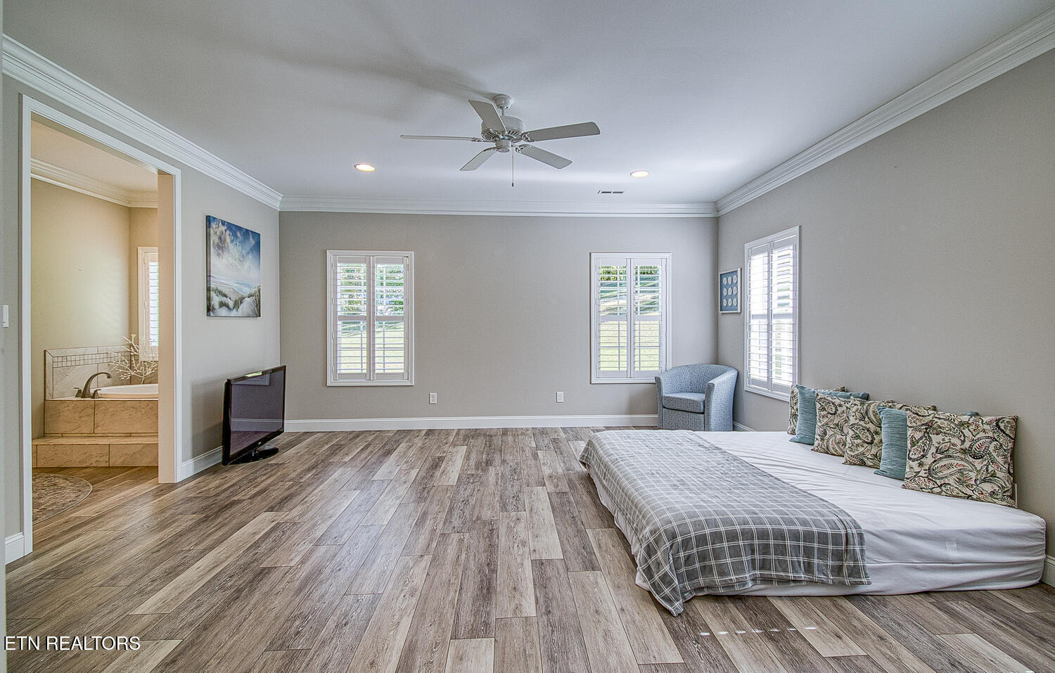 3333 Weaver Cemetery Road Knoxville, TN 37938 - Photo 16 of 29 3333 Weaver Cemetery Rd-large-016-019-DS