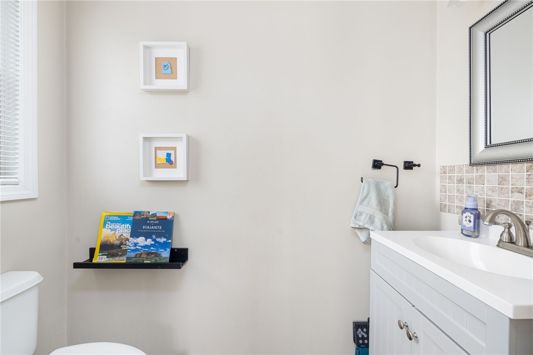 26 7th Street, Unit 1 Providence, RI 02906 - Photo 13 of 40