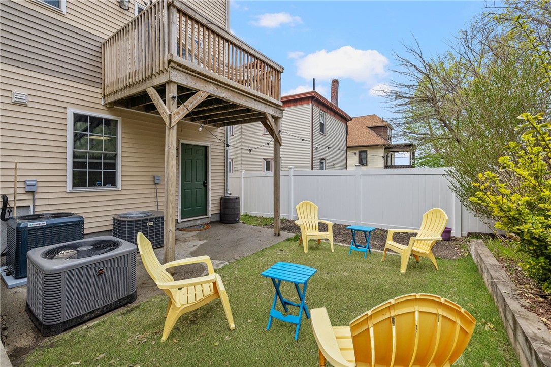 26 7th Street, Unit 1 Providence, RI 02906 - Photo 38 of 40