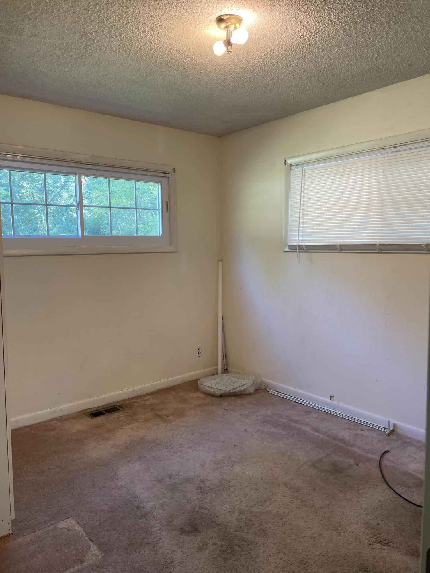 348 Cold Springs Road Blountville, TN 37617 - Photo 8 of 13 B5F44D0F-B118-4F2B-8E6D-5F339C0A6D68