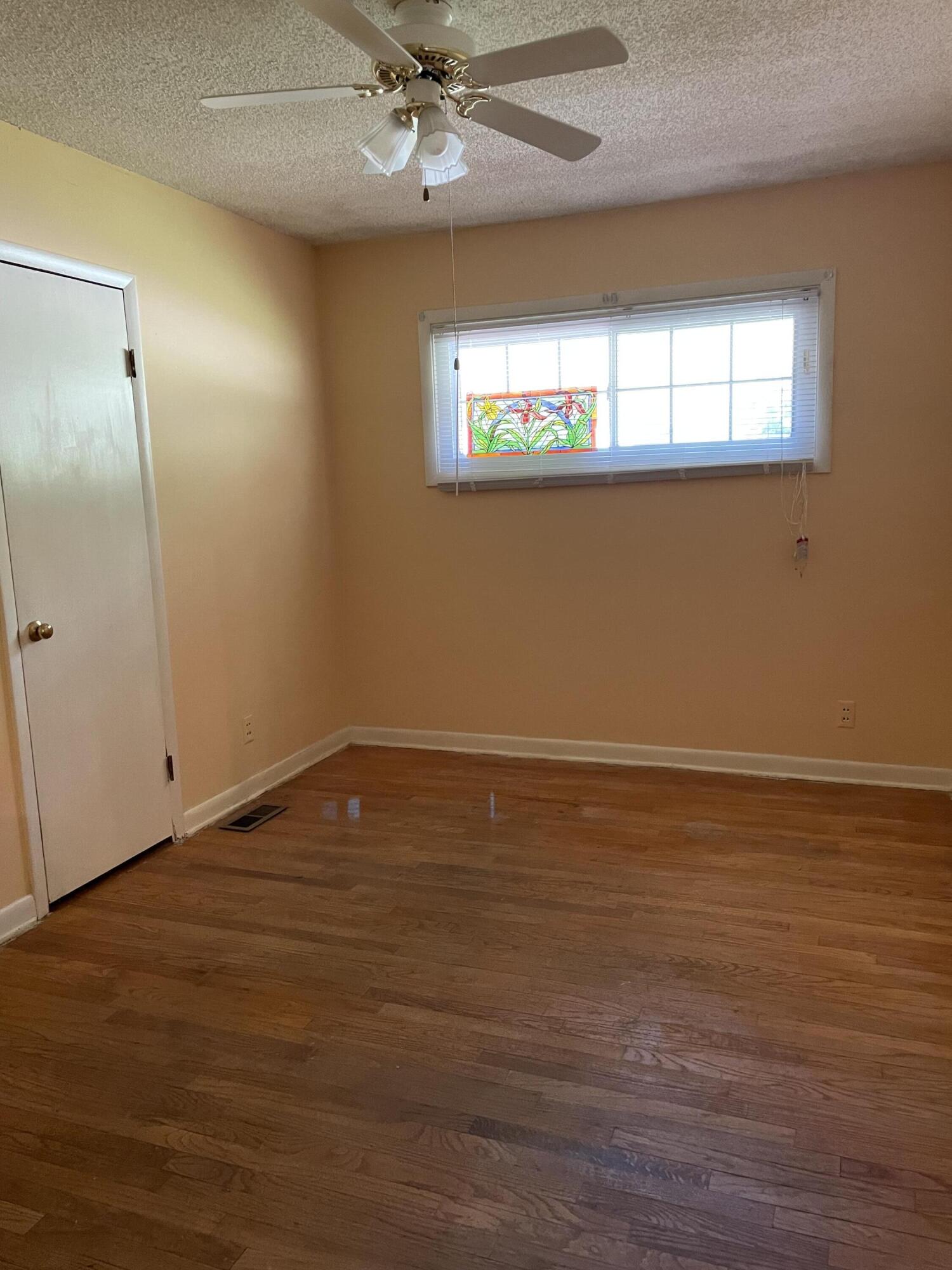 348 Cold Springs Road Blountville, TN 37617 - Photo 10 of 13 6648271B-82A4-4461-8FA7-5FAA304077A2
