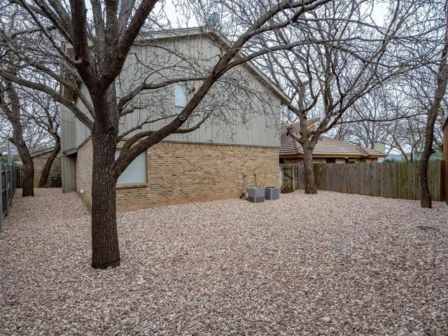 $2,300 | 108 Summit Cove, Trophy Club, TX 76262