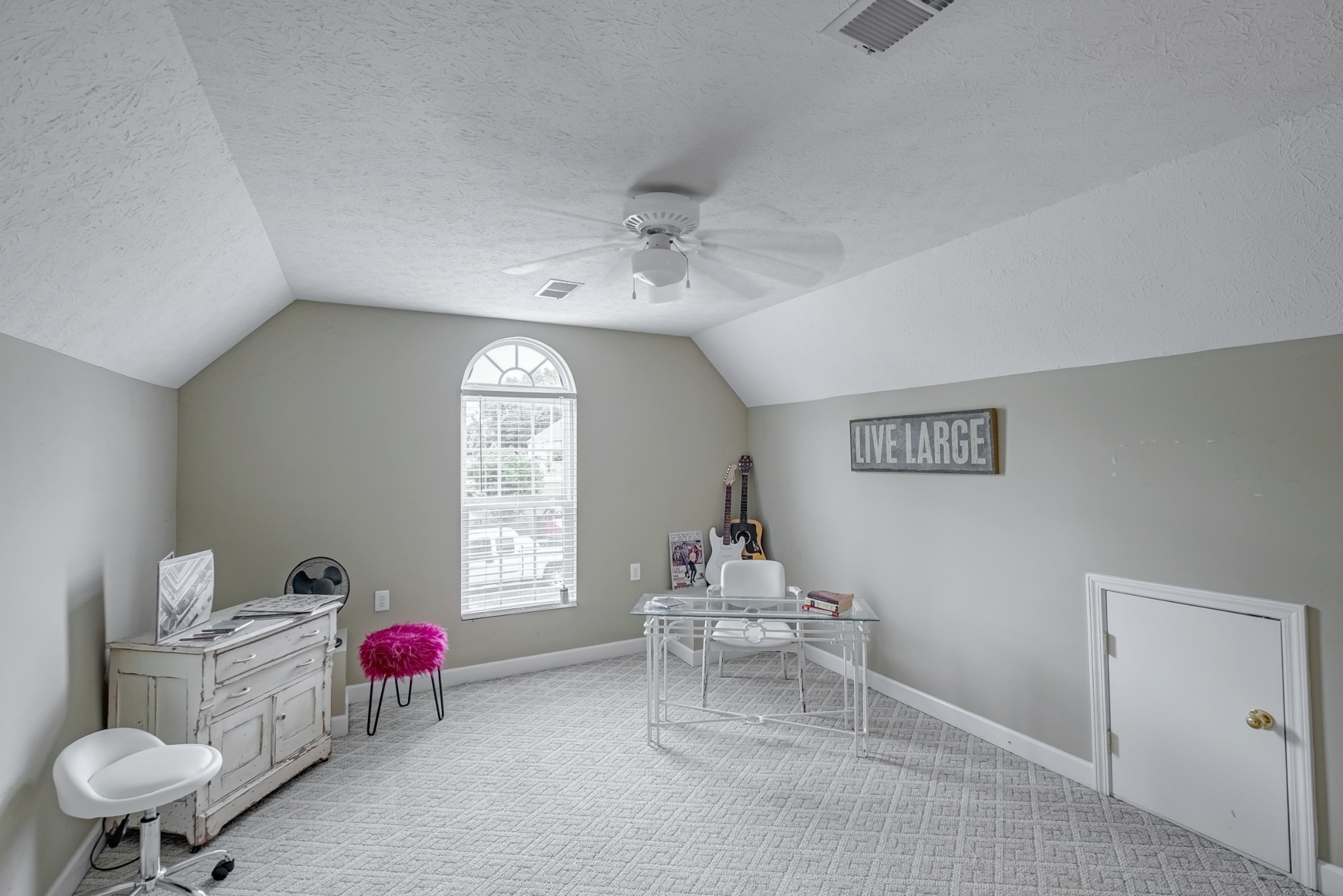1043 Emerald Way Castalian Springs, TN 37031 - Photo 35 of 45 a living room with furniture and a window