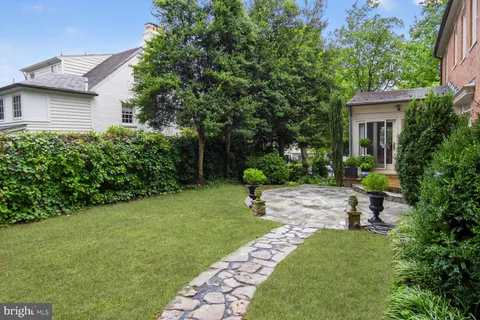 $4,185,000 | 4920 Palisade Lane Northwest, Washington, DC 20016