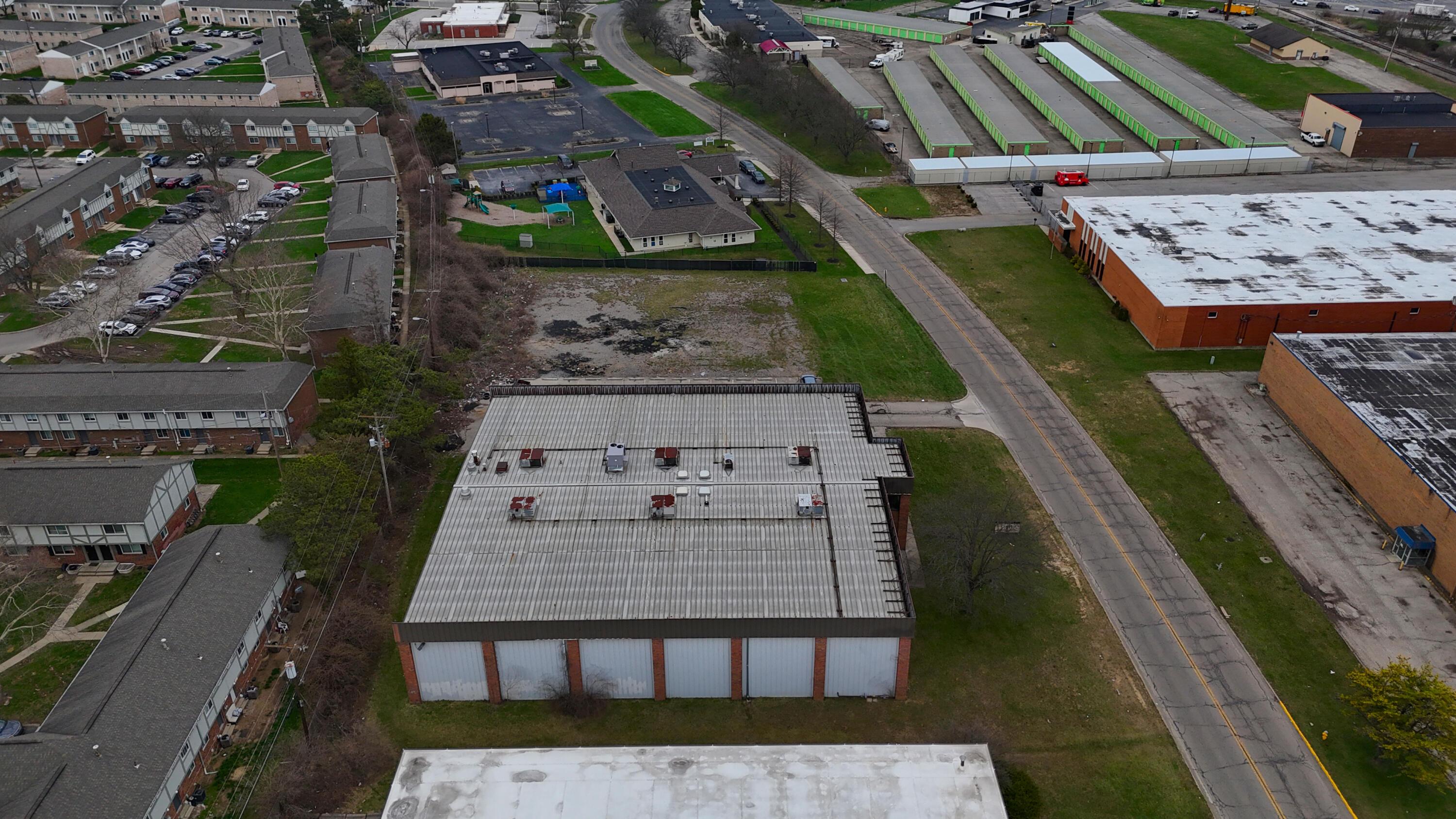 511 Industrial Mile Road Columbus, OH 43228 - Photo 15 of 35 11