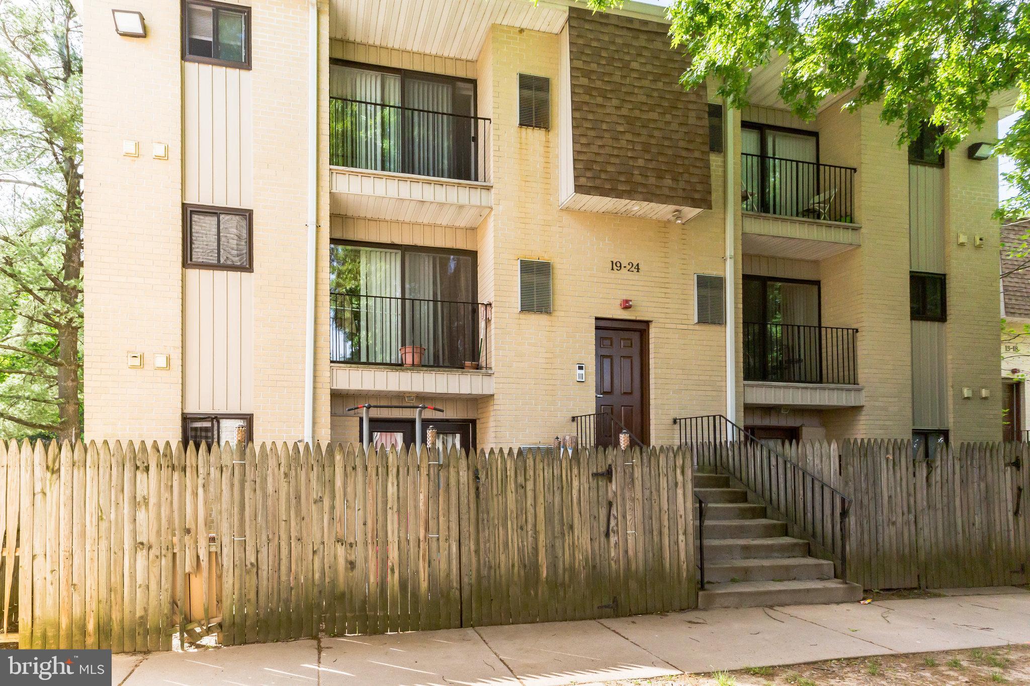 8030 Ditman Street, Unit 21D Philadelphia, PA 19136 - Photo 5 of 34