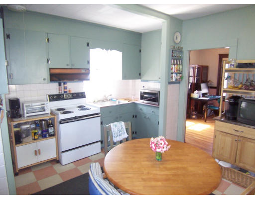 40 Surry Road Arlington, MA 02476 - Photo 5 of 10 Gallery Image 5
