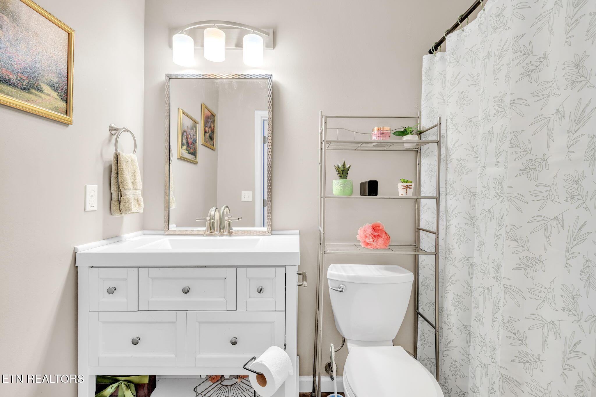 7157 Alice Springs Lane Corryton, TN 37721 - Photo 14 of 21 26-web-or-mls-7157 Alice Springs-7639