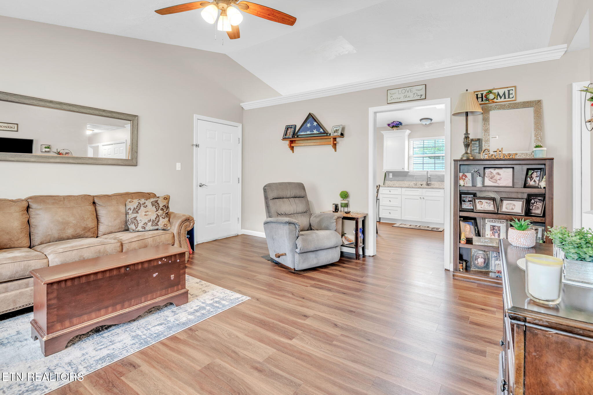 7157 Alice Springs Lane Corryton, TN 37721 - Photo 3 of 21 12-web-or-mls-7157 Alice Springs-7594