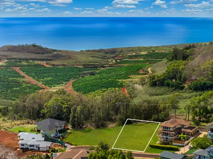 a view of a tennis court