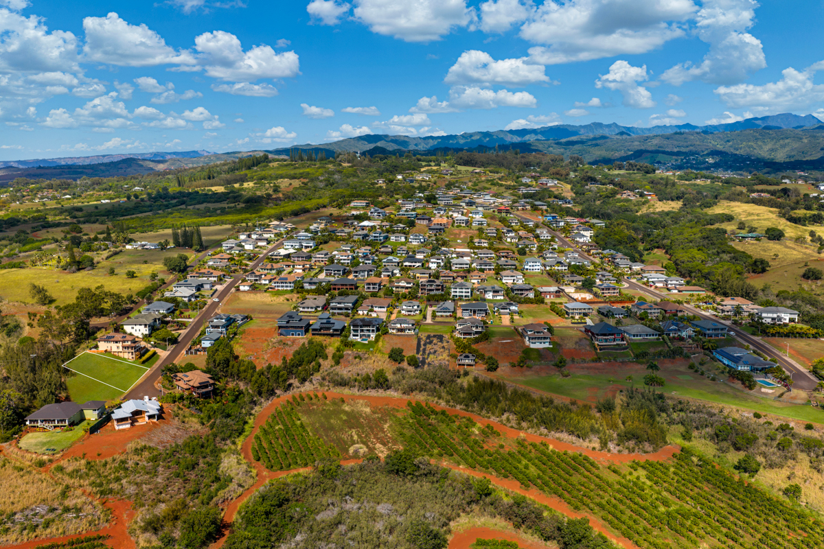 38 Kua'ainā Street Kalaheo, HI 96741 - Photo 14 of 18 a view of city and mountain