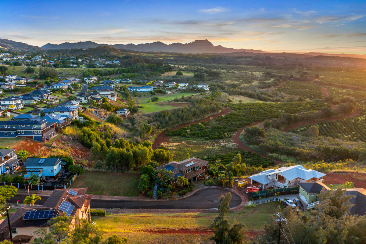 38 Kua'ainā Street Kalaheo, HI 96741 - Photo 18 of 18 a view of a lake in middle of the town