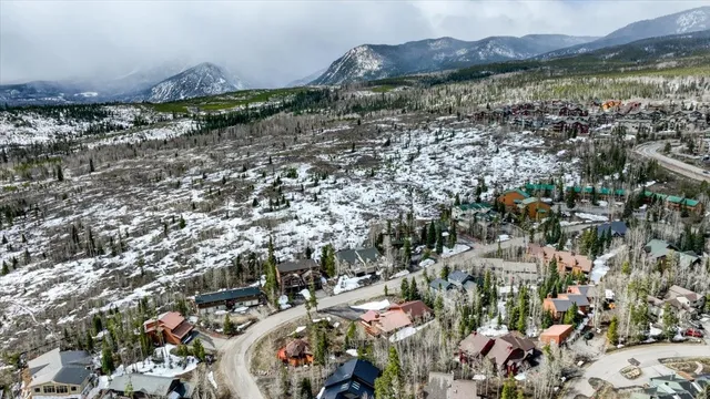 $783,777 | 211 Burgundy Circle, Unit TRACT A, Silverthorne, CO 80498