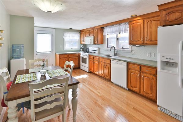 6 Ralph Road Danvers, MA 01923 - Photo 6 of 30 Gallery Image 6