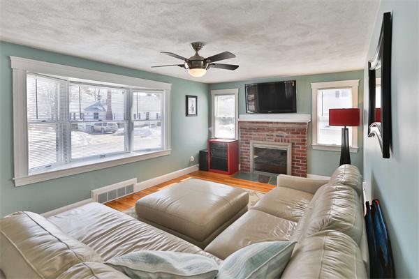6 Ralph Road Danvers, MA 01923 - Photo 8 of 30 Gallery Image 8