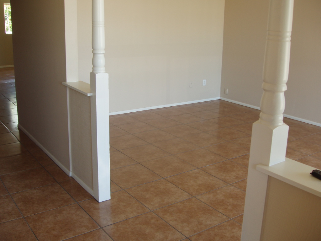 6415 West Lawrence Road Glendale, AZ 85301 - Photo 3 of 19 P1010171