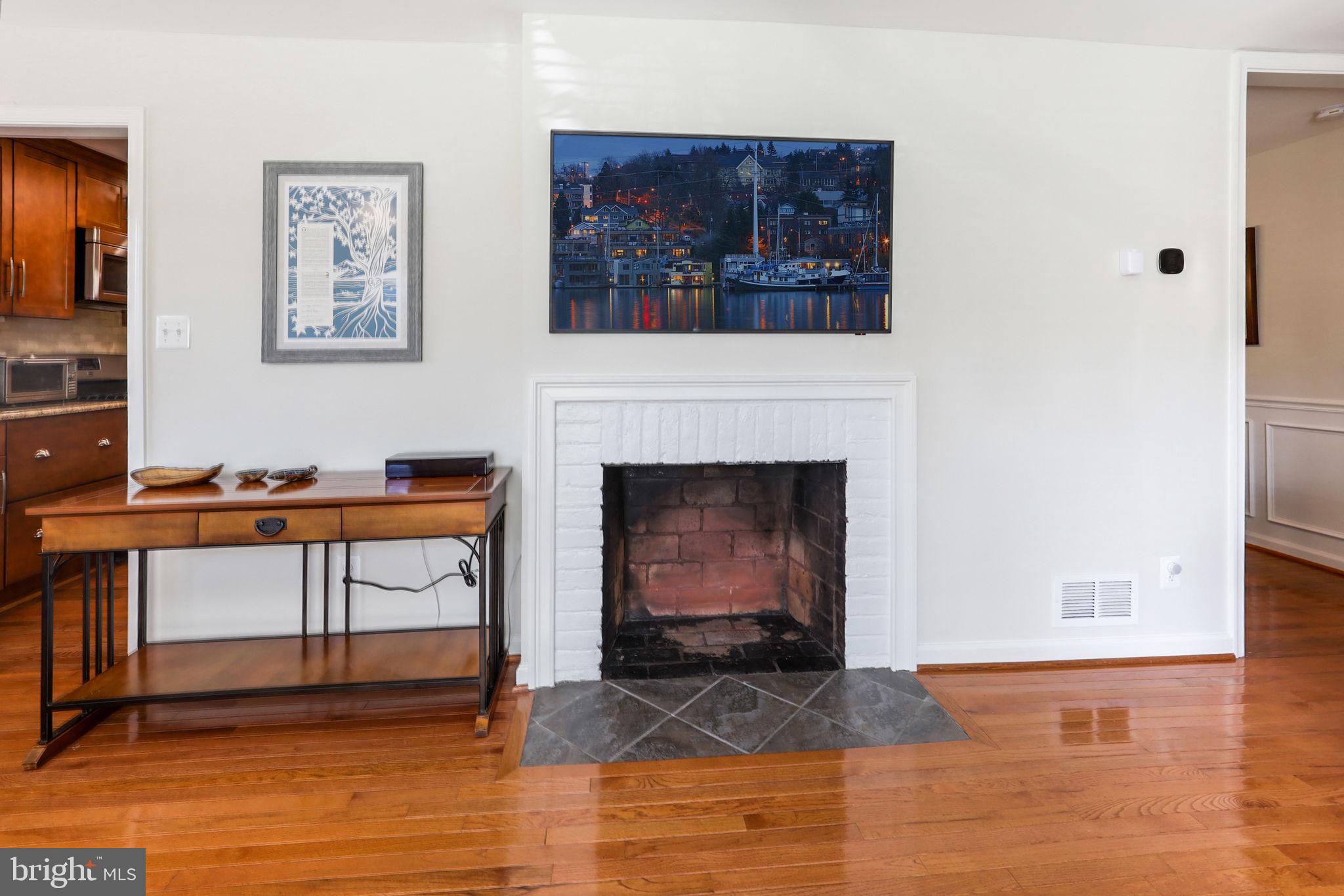 8011 Jackson Road Alexandria, VA 22308 - Photo 7 of 64
