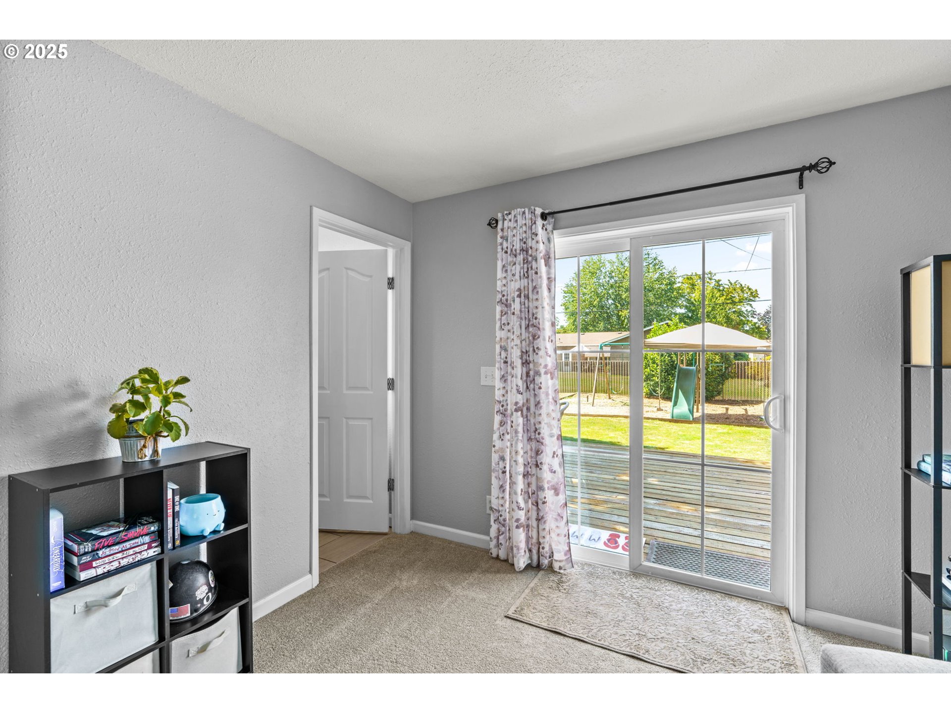 986 Archie Street Eugene, OR 97402 - Photo 15 of 37