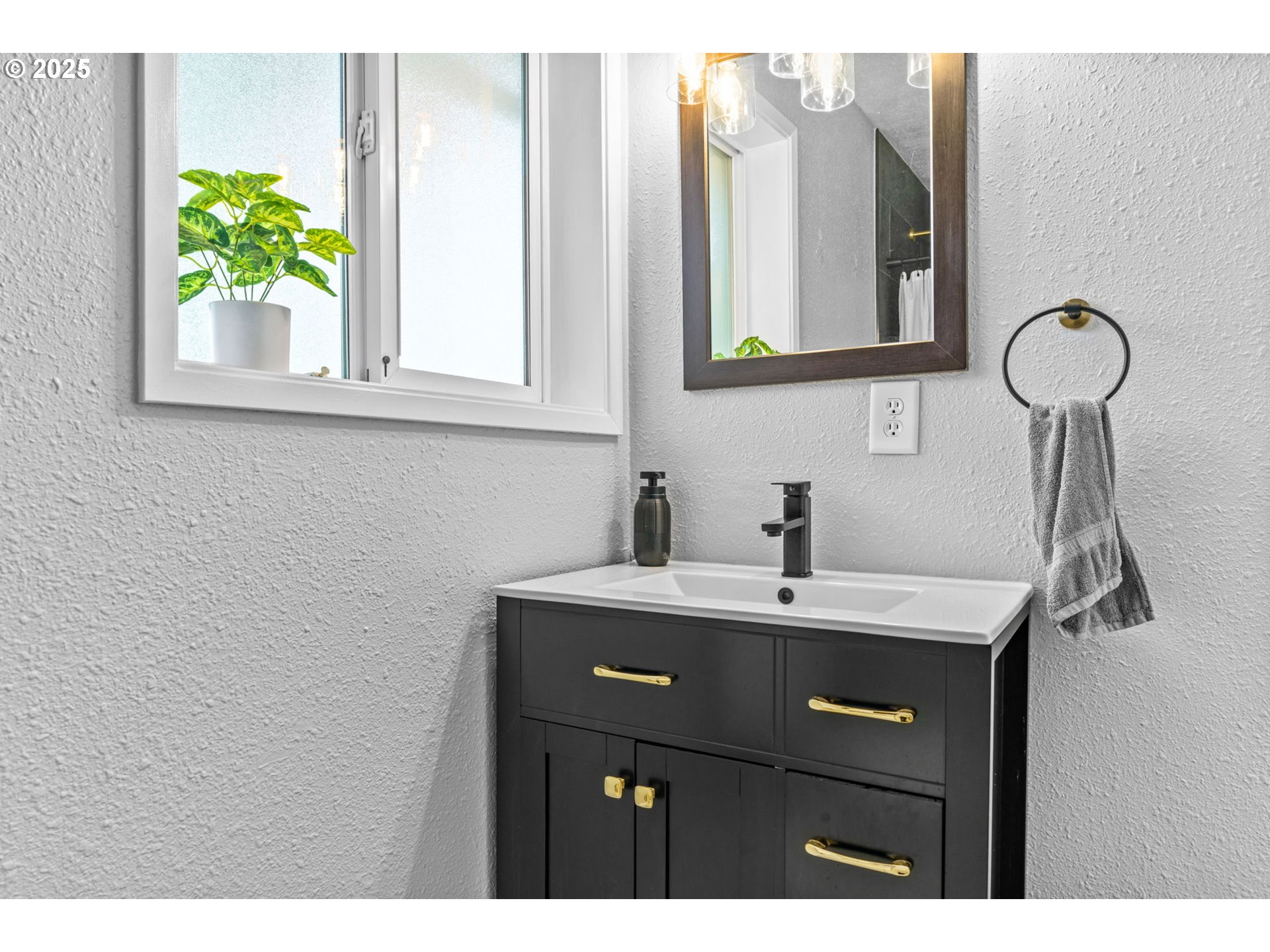 986 Archie Street Eugene, OR 97402 - Photo 16 of 37