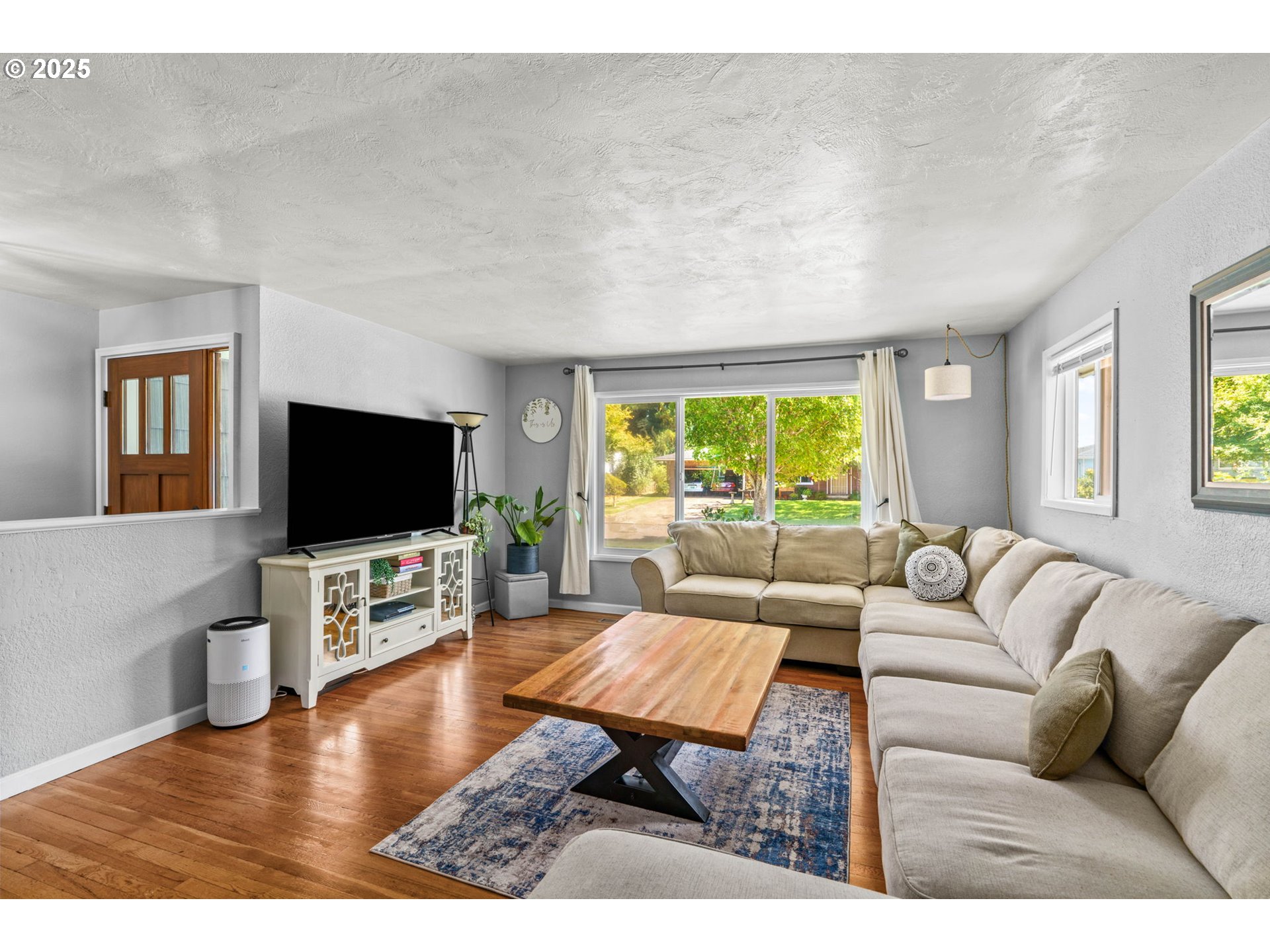 986 Archie Street Eugene, OR 97402 - Photo 5 of 37