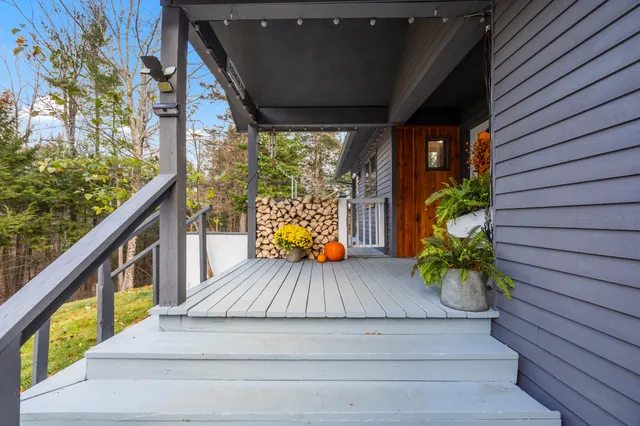 $625,000 | 69 Laffin Road, Frankfort, ME 04438