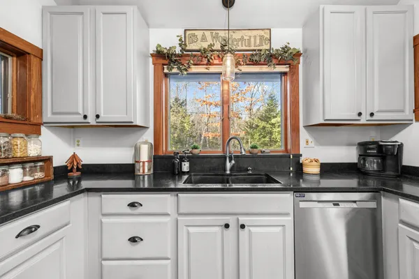 $608,000 | 69 Laffin Road, Frankfort, ME 04438