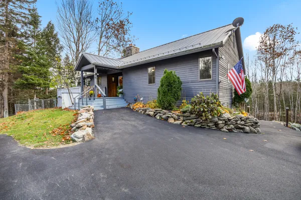 $608,000 | 69 Laffin Road, Frankfort, ME 04438