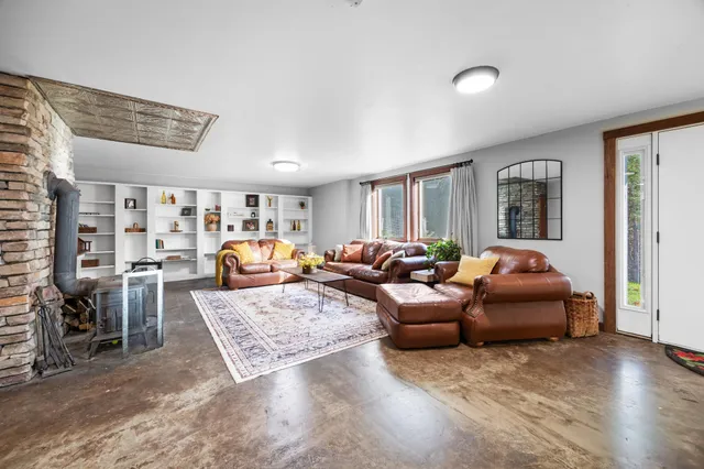 $625,000 | 69 Laffin Road, Frankfort, ME 04438