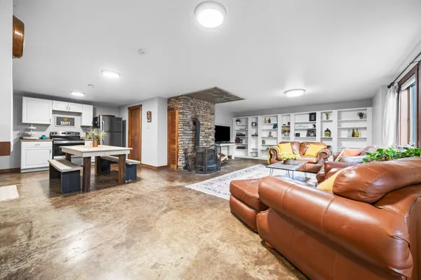 $608,000 | 69 Laffin Road, Frankfort, ME 04438