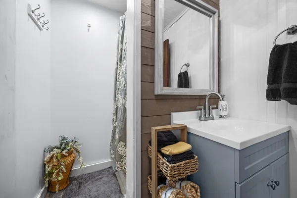 $608,000 | 69 Laffin Road, Frankfort, ME 04438
