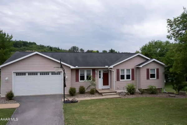 $300,000 | 623 Orchard Drive, Duncansville, PA 16635