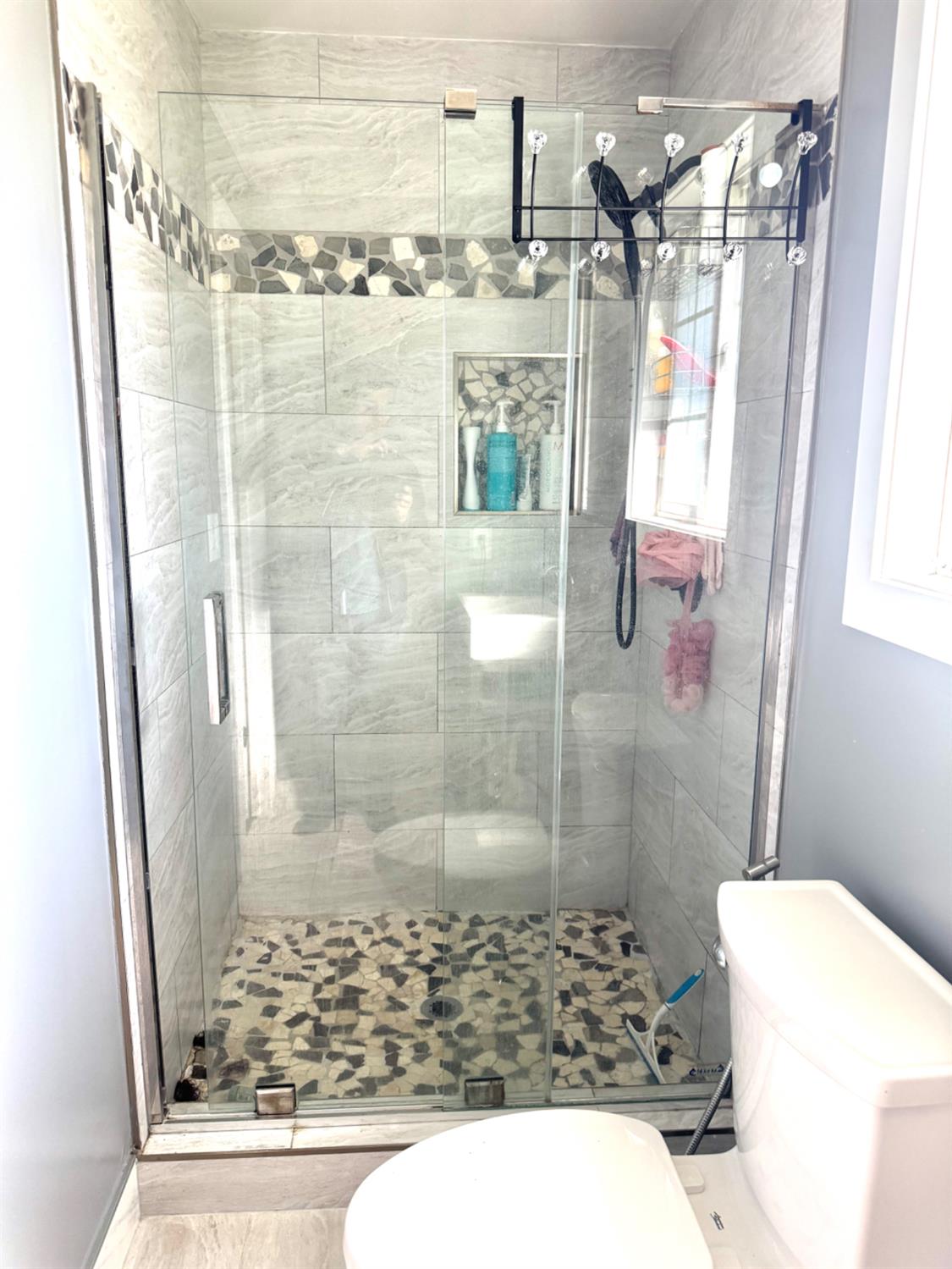 4448 Hackberry Lane Carmichael, CA 95608 - Photo 52 of 64 a bathroom with a shower