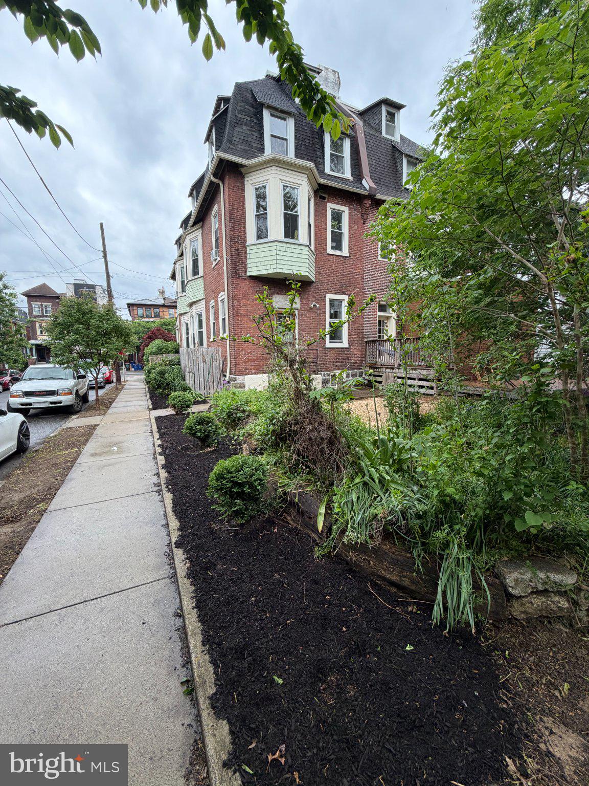 815 South 49th Street Philadelphia, PA 19143 - Photo 58 of 72 a view of a street with a building in the background
