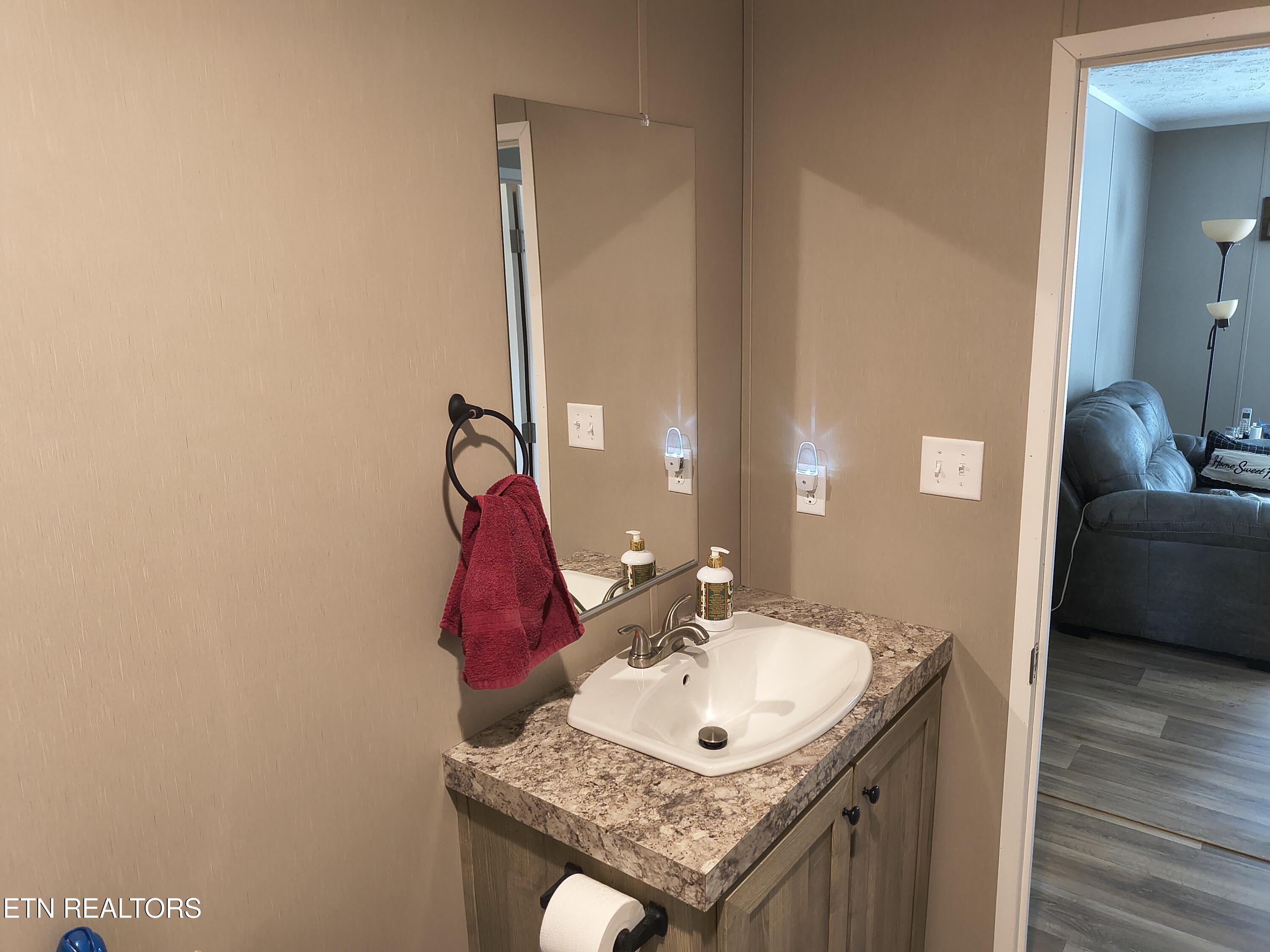 315 Key Lane Pioneer, TN 37847 - Photo 35 of 39 Pic 34