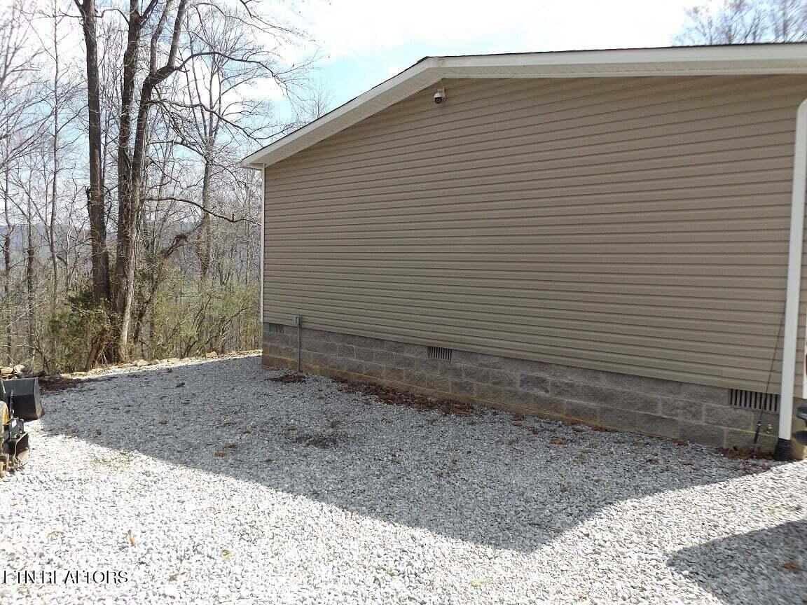 315 Key Lane Pioneer, TN 37847 - Photo 5 of 39 RP 3