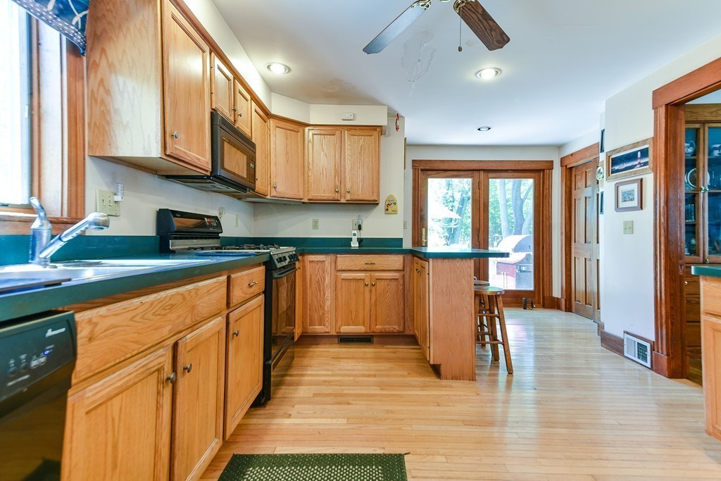 49 High Street Natick, MA 01760 - Photo 4 of 21 Gallery Image 4