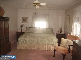 38 Fairhill Road Morton, PA 19070 - Photo 7 of 12 Bedroom - Main